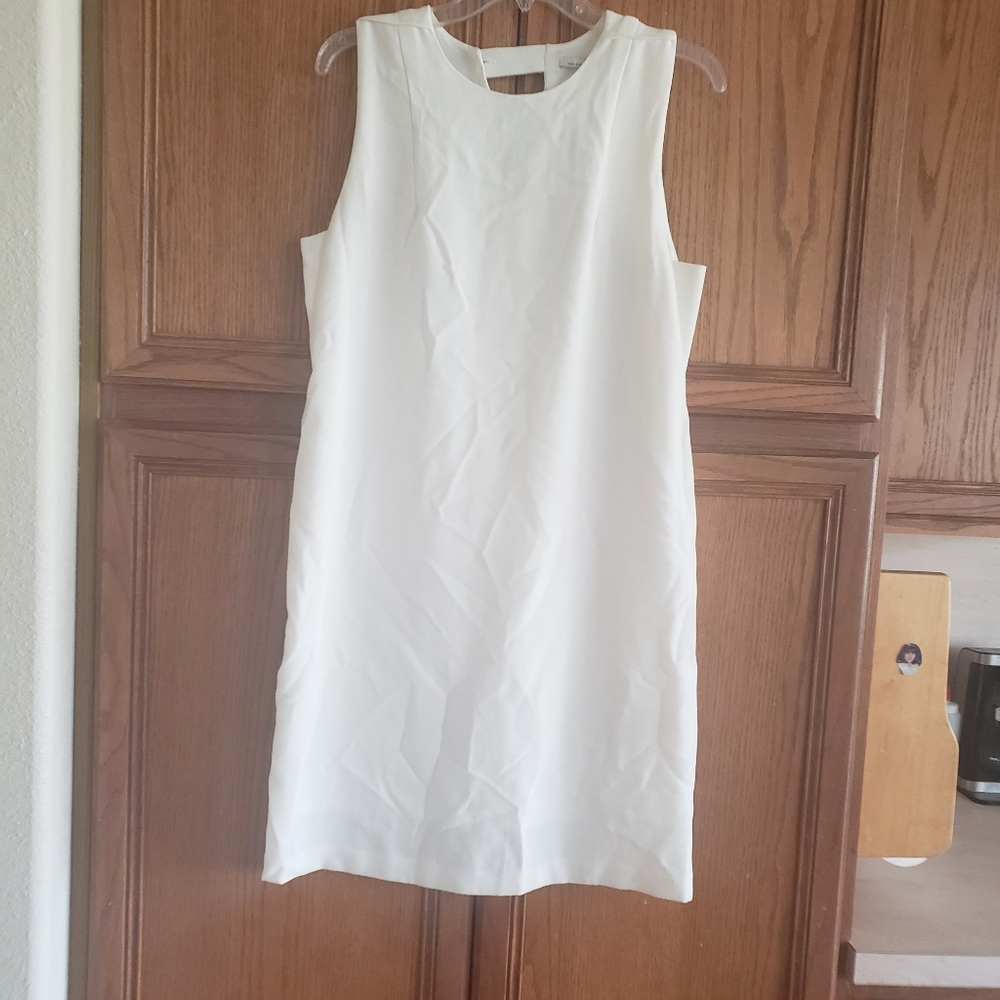 DEX the suit shop ny sleeveless textured ivory shift dress keyhole back